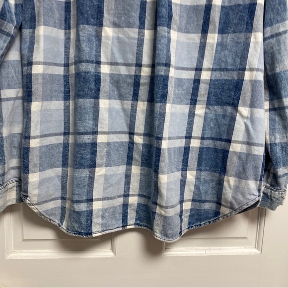 Staccato women's Large Button Down Blouse Blue plaid button Inverted Fabric - Picture 12 of 13
